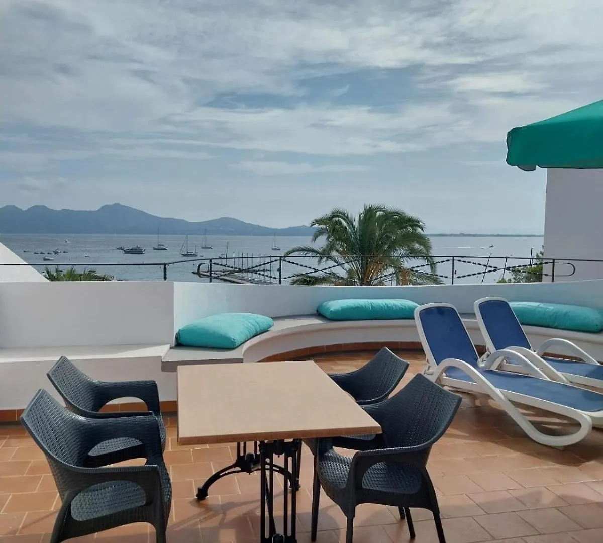 Apartamentos Torre Playa Port de Pollenca Spain