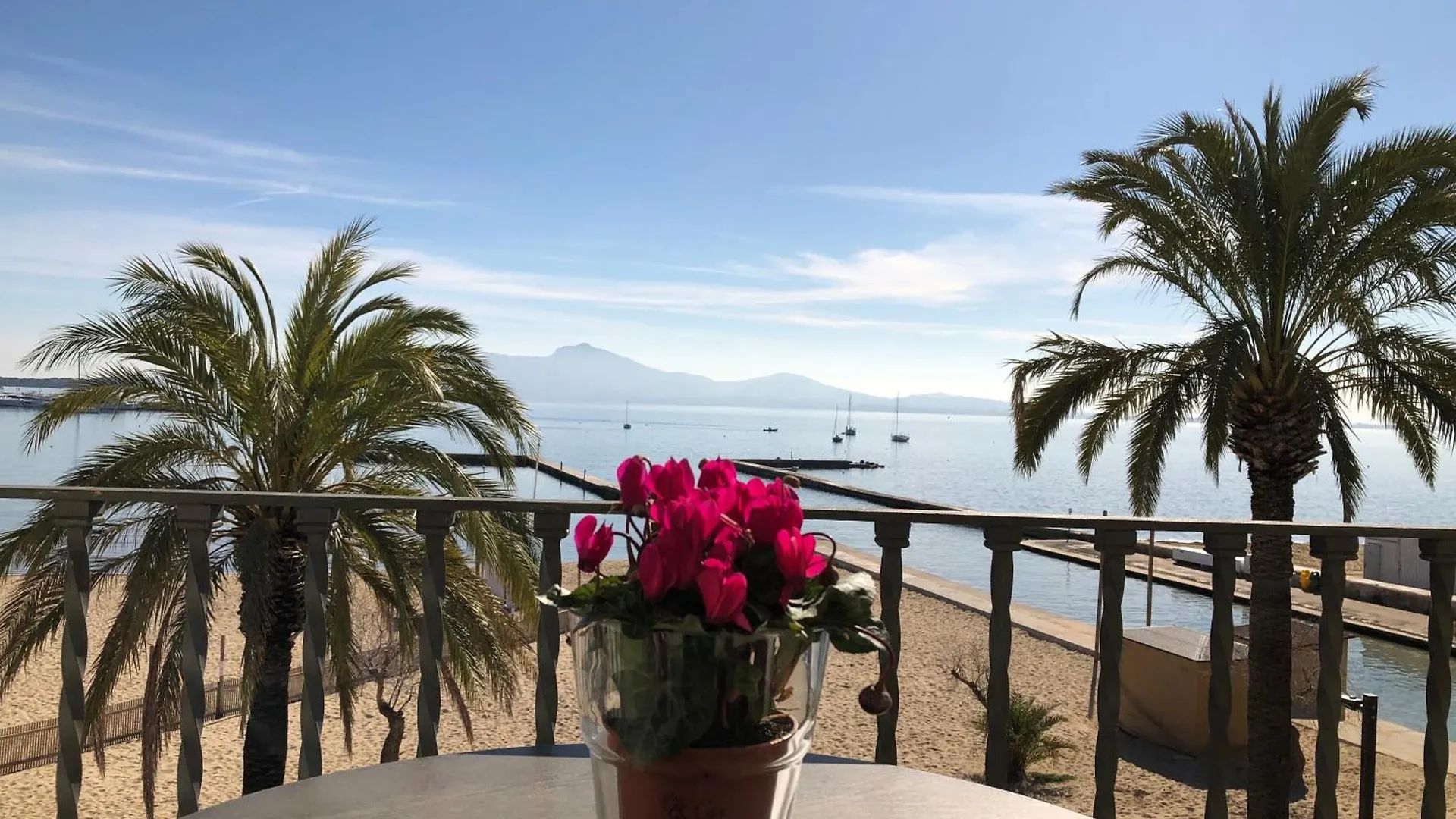 Apartamentos Torre Playa Port de Pollenca Spain